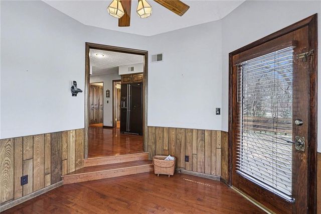 8017 W 102nd Terrace, Overland Park, KS 66212