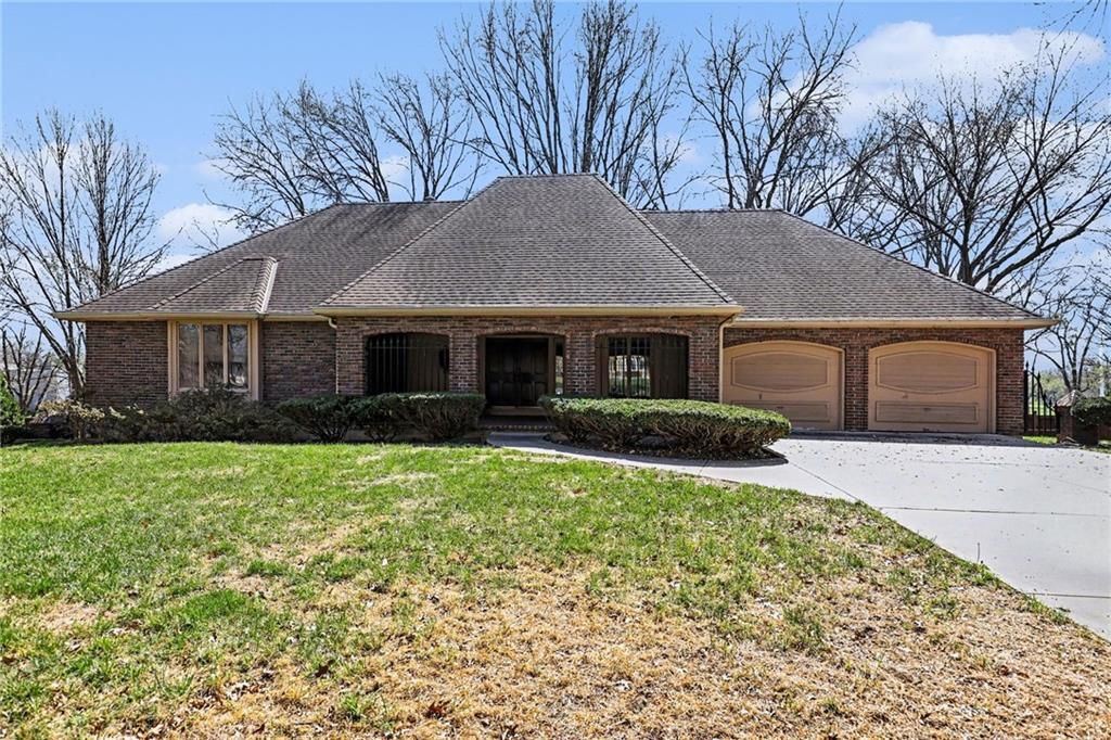 8017 W 102nd Terrace, Overland Park, KS 66212