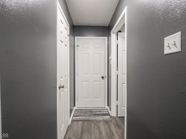 5720 Apple Branch Court, Indianapolis, IN 46237