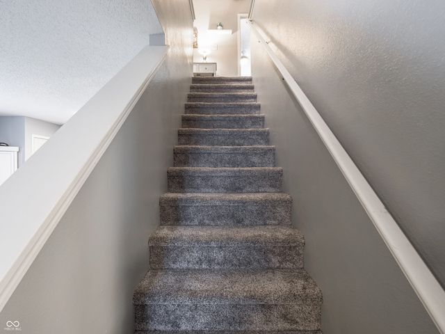 5720 Apple Branch Court, Indianapolis, IN 46237