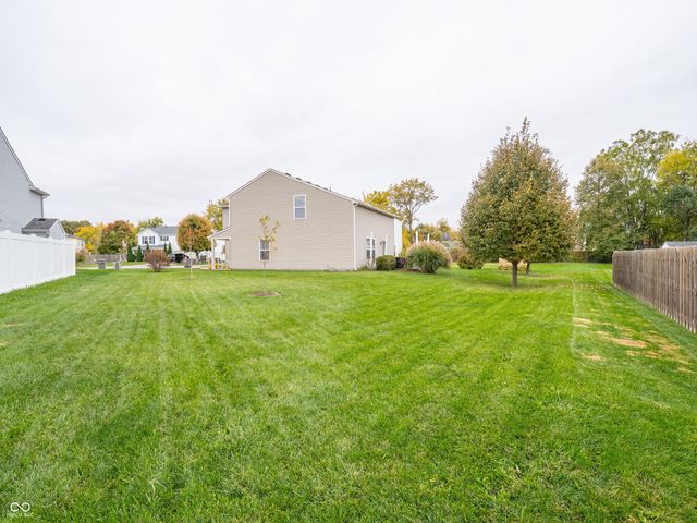 5720 Apple Branch Court, Indianapolis, IN 46237