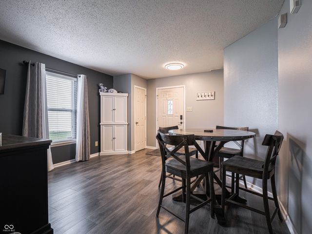 5720 Apple Branch Court, Indianapolis, IN 46237