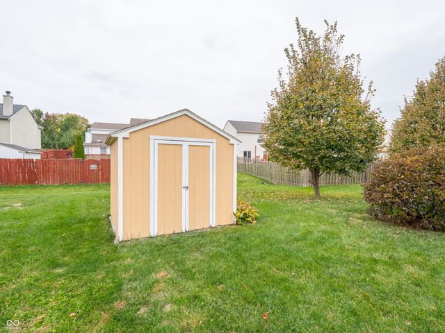 5720 Apple Branch Court, Indianapolis, IN 46237