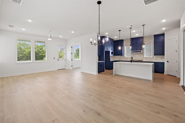 1608 Kit CIR, Austin, TX 78758