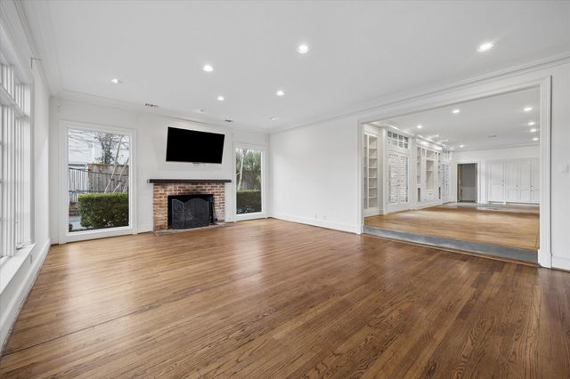 3020 San Felipe Street, Houston, TX 77019