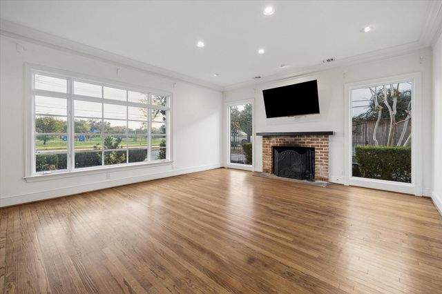 3020 San Felipe Street, Houston, TX 77019