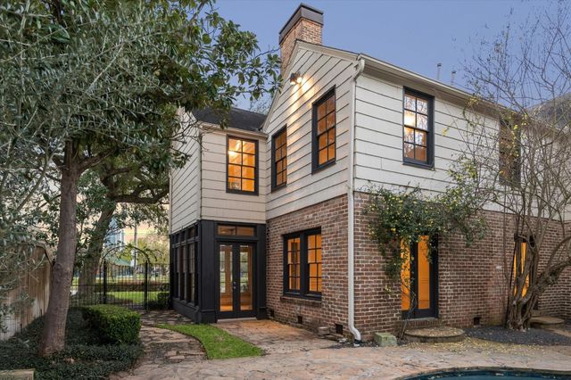 3020 San Felipe Street, Houston, TX 77019