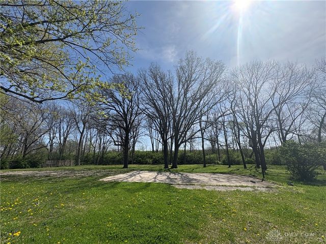 10406 Primrose, New Paris, OH 45347