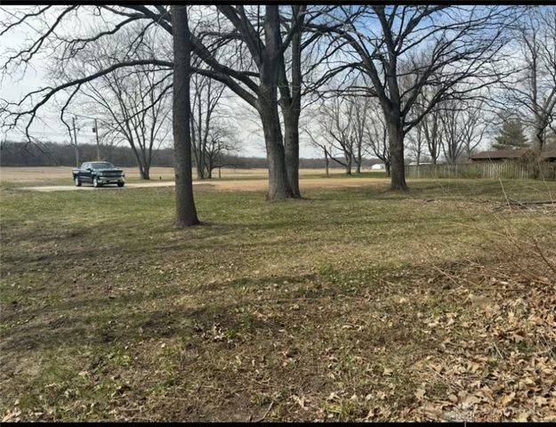 10406 Primrose, New Paris, OH 45347