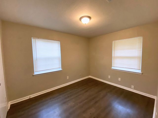 2520 Normont Circle, Fort Worth, TX 76103