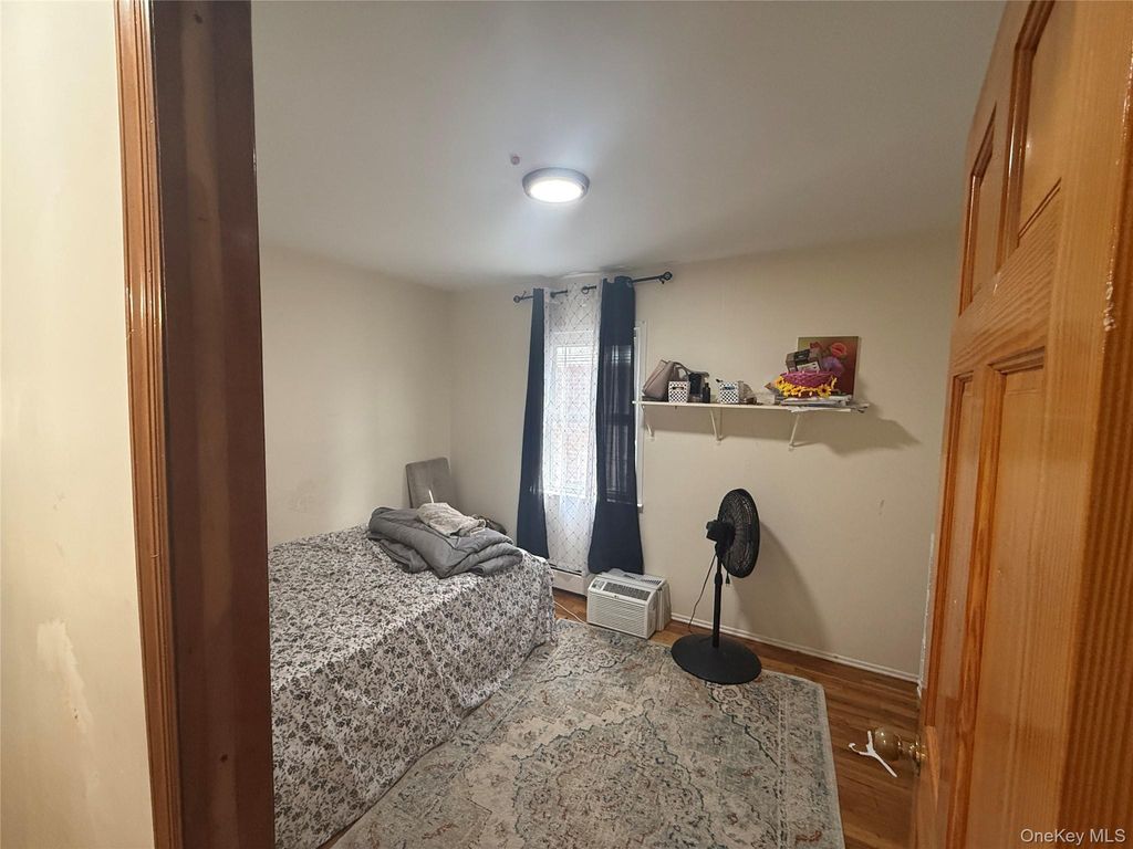 249-02 Weller Avenue, Rosedale, NY 11422 — photo 5
