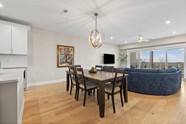 5211 Highpointe Lakes Drive, 7402, Westerville, OH 43081