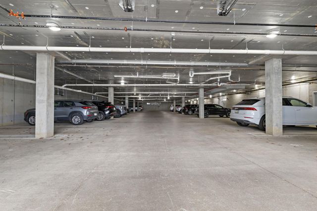 5211 Highpointe Lakes Drive, 7402, Westerville, OH 43081