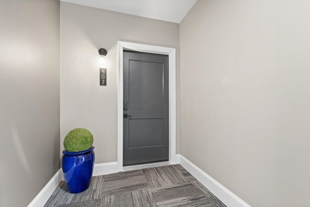 5211 Highpointe Lakes Drive, 7402, Westerville, OH 43081