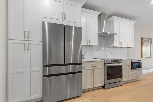 5211 Highpointe Lakes Drive, 7402, Westerville, OH 43081