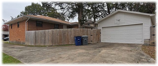 5447 Singing Hills Drive, Dallas, TX 75241