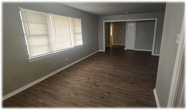 5447 Singing Hills Drive, Dallas, TX 75241