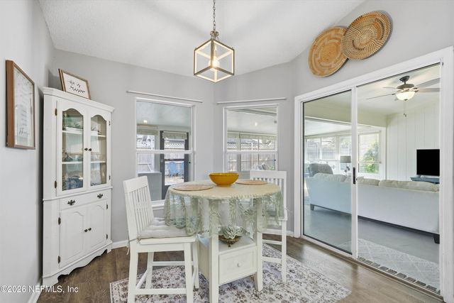 8961 COUNTRY BEND Circle S, Jacksonville, FL 32244