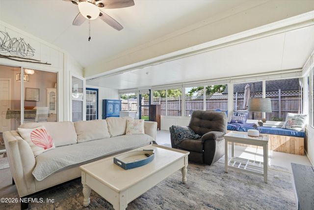 8961 COUNTRY BEND Circle S, Jacksonville, FL 32244