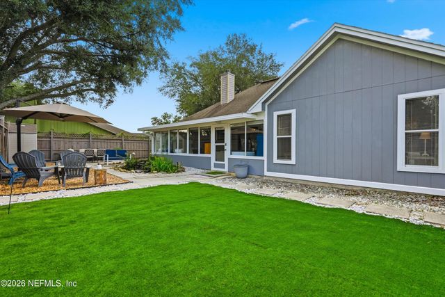 8961 COUNTRY BEND Circle S, Jacksonville, FL 32244