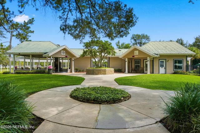 8961 COUNTRY BEND Circle S, Jacksonville, FL 32244