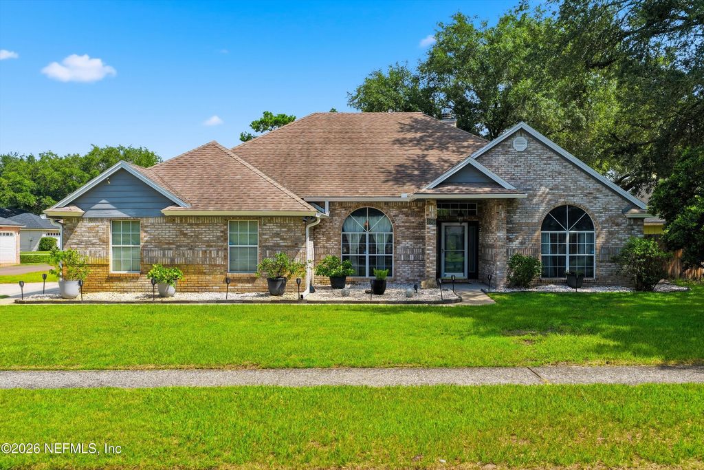 8961 COUNTRY BEND Circle S, Jacksonville, FL 32244