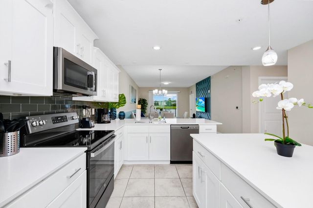 3171 PARADOX CIRCLE 104, Kissimmee, FL 34746