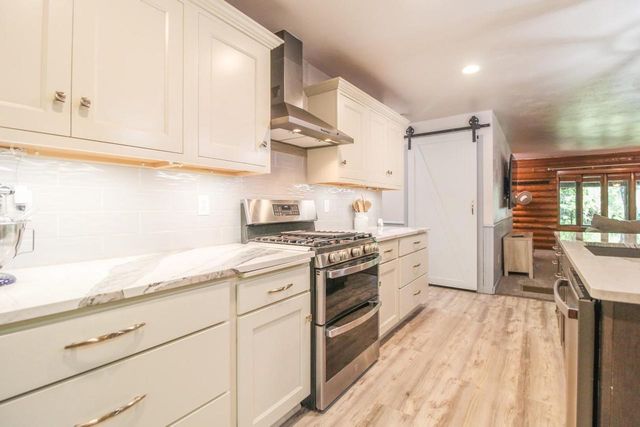 N3301 Asje Road, Cambridge, WI 53523
