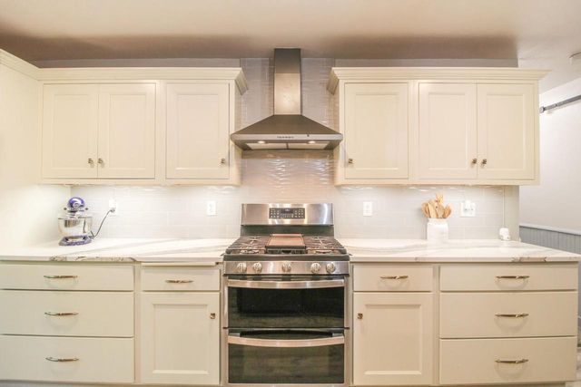 N3301 Asje Road, Cambridge, WI 53523