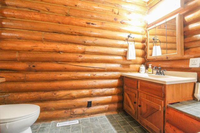 N3301 Asje Road, Cambridge, WI 53523