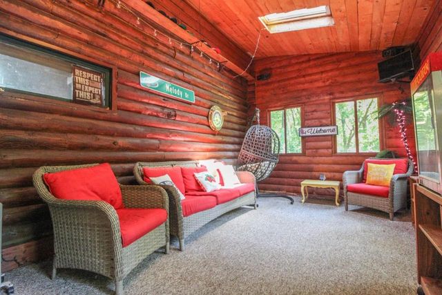 N3301 Asje Road, Cambridge, WI 53523