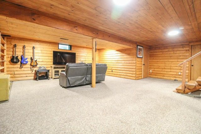 N3301 Asje Road, Cambridge, WI 53523