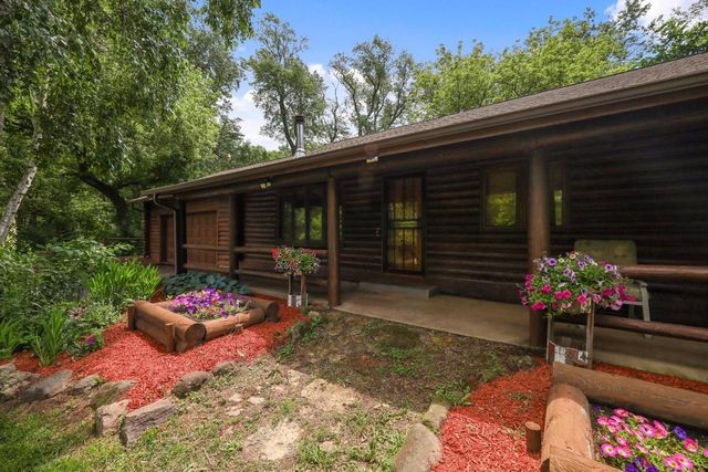 N3301 Asje Road, Cambridge, WI 53523