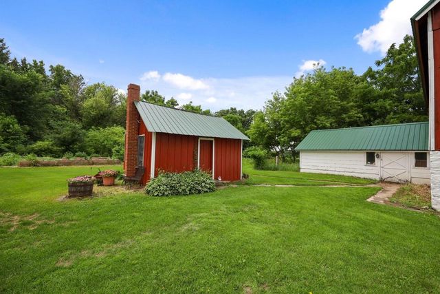 N3301 Asje Road, Cambridge, WI 53523
