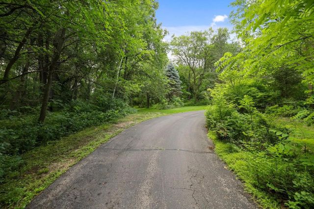 N3301 Asje Road, Cambridge, WI 53523