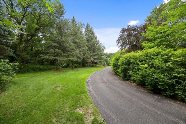 N3301 Asje Road, Cambridge, WI 53523