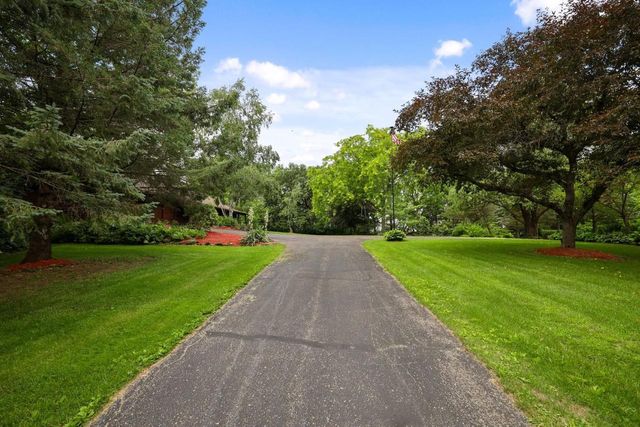 N3301 Asje Road, Cambridge, WI 53523