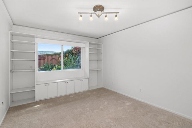 9118 Sesi Ln, Lakeside, CA 92040