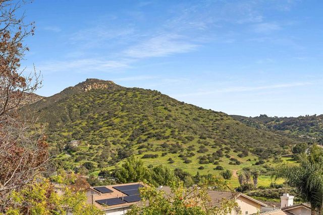 9118 Sesi Ln, Lakeside, CA 92040