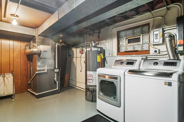 111 N Wilshire Lane, Arlington Heights, IL 60004