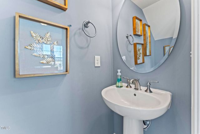 10529 Pleasant Branch Drive Unit 101, Raleigh, NC 27614