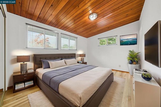 5584 Circle Dr, El Sobrante, CA 94803