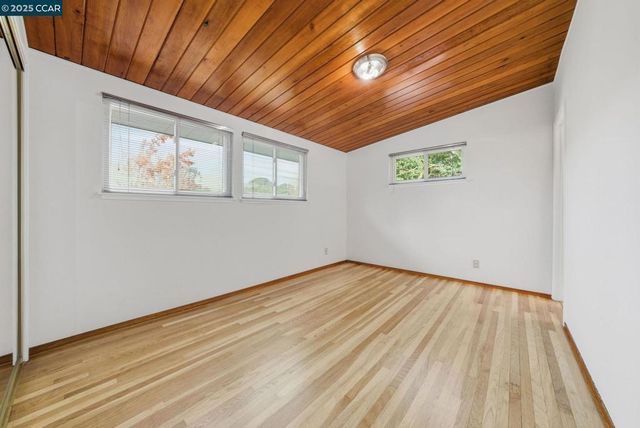 5584 Circle Dr, El Sobrante, CA 94803