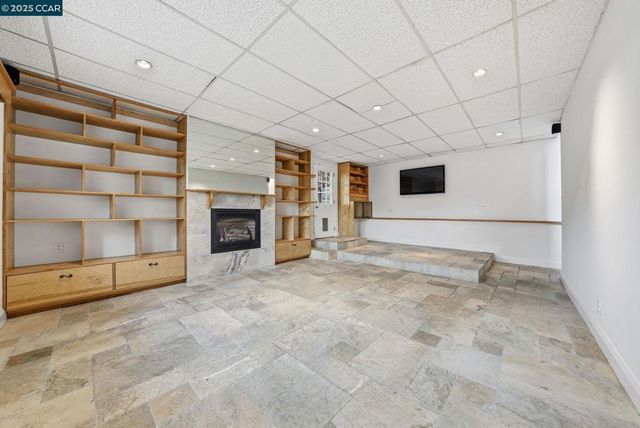 5584 Circle Dr, El Sobrante, CA 94803