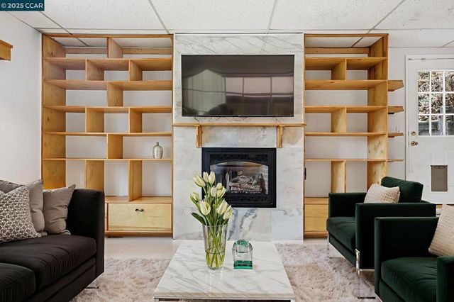 5584 Circle Dr, El Sobrante, CA 94803