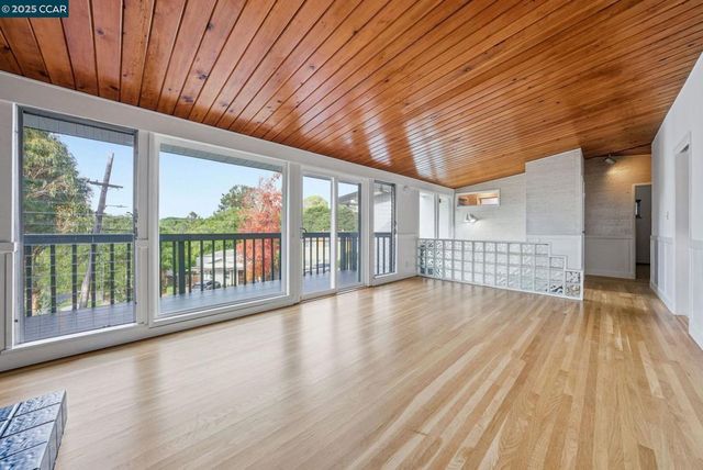 5584 Circle Dr, El Sobrante, CA 94803