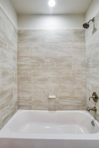 3147 Hedgerow Drive, Dallas, TX 75235