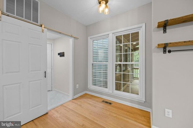 20712 PARKSIDE CIR, Sterling, VA 20165
