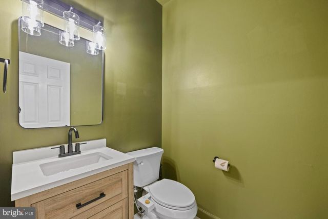 20712 PARKSIDE CIR, Sterling, VA 20165