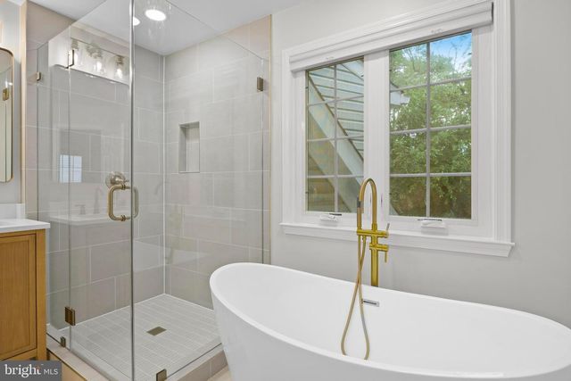 20712 PARKSIDE CIR, Sterling, VA 20165